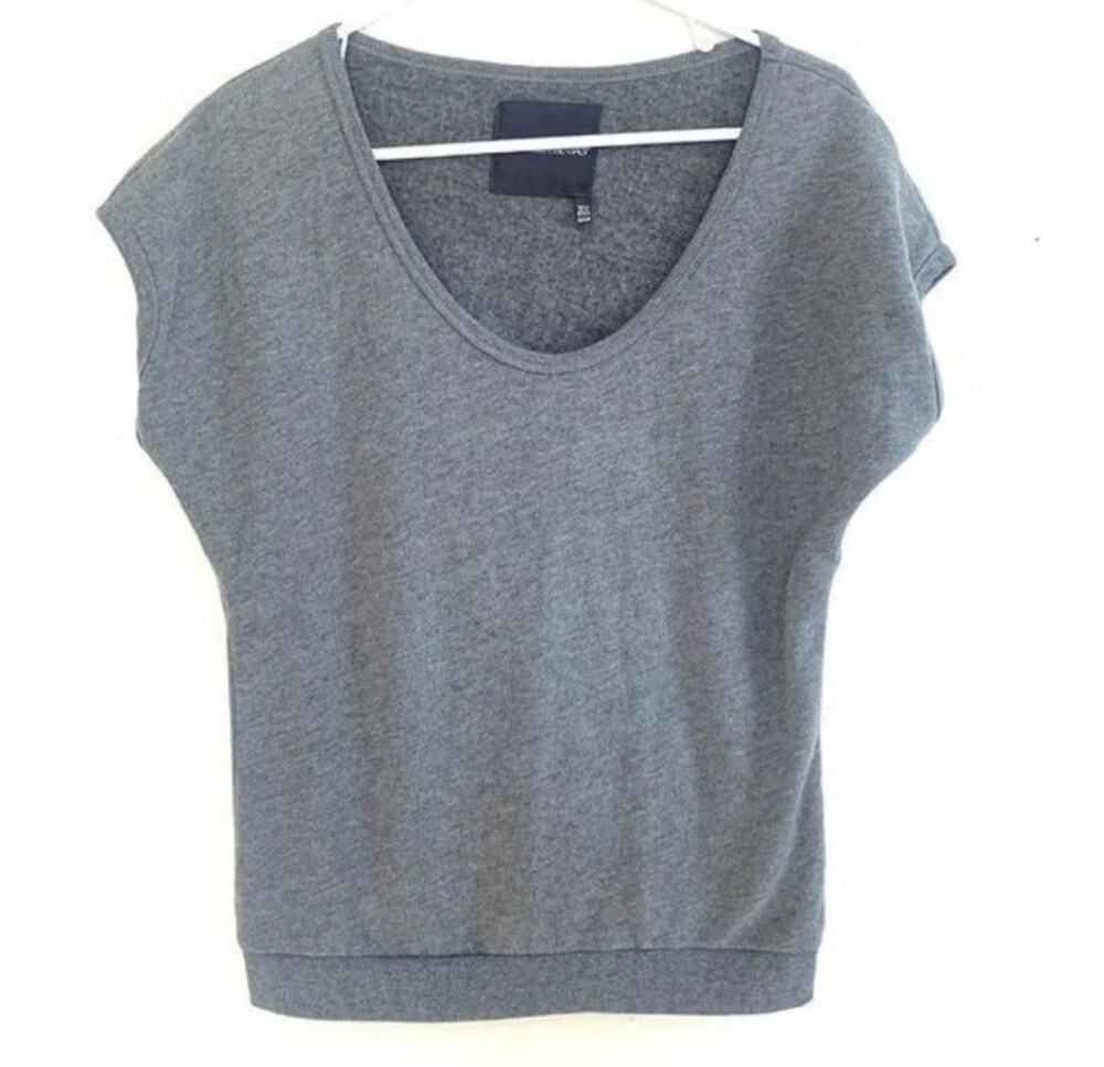 5/$25 Gray Scoop Neck Short Sleeve Victoria's Secret Cozy Comfy T-Shirt Size XS